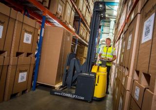 Apiladores de palets Apiladores de pie Combi-Lift Combi WR 1500