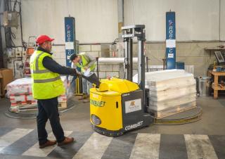 Apiladores de palets Apiladores de pie Combi-Lift Combi CS 1250
