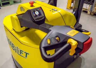 Apiladores de palets Apiladores de pie Combi-Lift Combi CS 1500