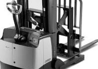 Apiladores de palets Apiladores de pie Crown SHR 5520-30 TL