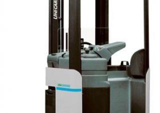 Apiladores de palets Apiladores de palets con plataforma elevadora UniCarriers A 160
