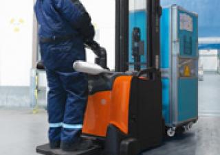 Apiladores de palets Apiladores de pie BT SPE 200 DN