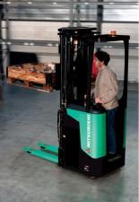 Apiladores de palets Apiladores de palets con plataforma elevadora Mitsubishi SBR16N