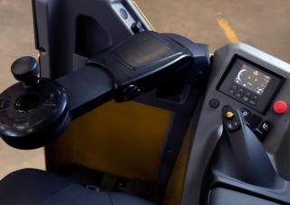 Apiladores de palets Apiladores de palets con asiento Caterpillar NSS12N2TF