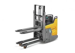 Apiladores de palets Apiladores de palets con plataforma elevadora Jungheinrich ERD 220i