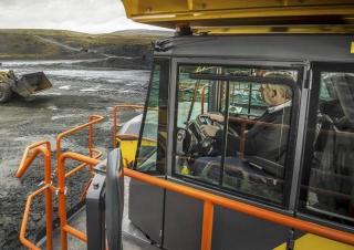 Autovolquetes Volvo R100