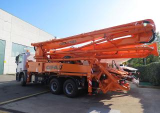 Bombas de hormigón Bombas de hormigón para camión CIFA K38L