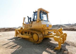 Bulldozers / Topadoras SEM 816D CH 