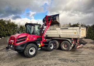 Cargadoras de ruedas Yanmar V120