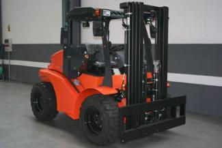 Carretillas elevadoras todo terreno Mast Explorer H 25 DA