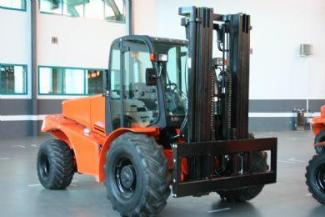 Carretillas elevadoras todo terreno Mast Explorer H 70 DA