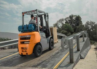 Carretillas elevadoras de gas Still RC 44-30