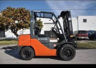 Carretillas elevadoras diesel Toyota 8FDU30