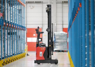 Carretillas elevadoras eléctricas Linde R16HD MATIC config. 3 