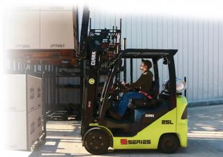 Carretillas elevadoras de gas Clark S25D