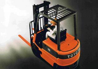 Carretillas elevadoras eléctricas Toyota FBM 16