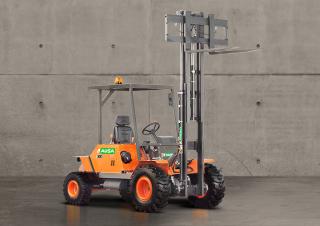 Carretillas elevadoras todo terreno Ausa C 11 M