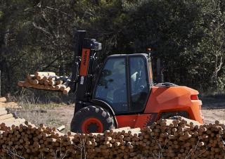 Carretillas elevadoras todo terreno Ausa C 401 H x4