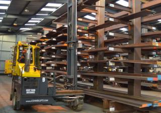 Carretillas multidireccionales Carretillas multidireccionales diesel Combi-Lift C 8000