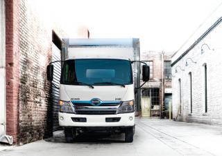 Camiones Chasis rígido Hino 300 614 LWB 4x2