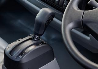 Camiones Chasis rígido Hino 300 614 SWB 4x2