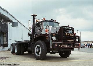 Camiones Chasis rígido Mack DM-800ST CA492 Cummins NTC 300 6x4