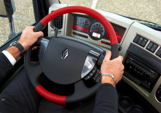 Camiones Chasis rígido Renault PREMIUM 320.19 4X2