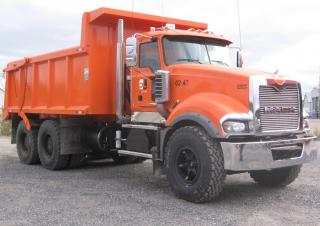 Camiones Chasis rígido Mack TITAN Day Cab MP10 6x2