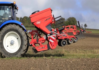 Cultivadores Kuhn CD 3520