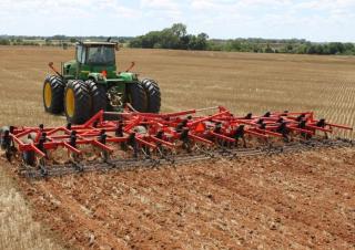 Cultivadores Kuhn Chisel 4000-35