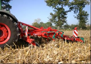 Cultivadores Kverneland CLC Pro Cut 300