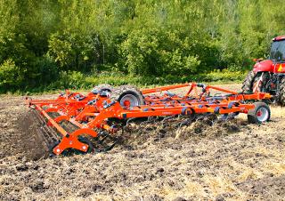Cultivadores Kubota CU1300 APM