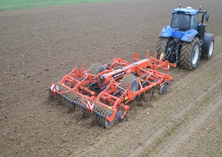 Cultivadores Kuhn Performer 4000 NSH
