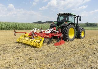 Cultivadores Pöttinger Synkro 5030 K nova