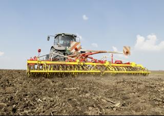 Cultivadores Pöttinger Synkro 6020 K nova