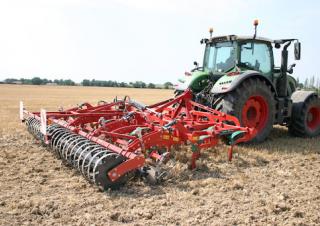 Cultivadores Kverneland Turbo 8000 i-Tiller 