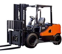 Carretillas elevadoras diesel Doosan D40SC-5