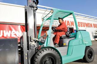 Carretillas elevadoras diesel Mitsubishi FD 50 CN
