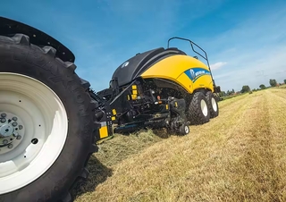 Empacadoras gigantes + de alta presión New Holland BB 1270 RC Plus Density