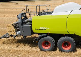 Empacadoras gigantes + de alta presión Claas Quadrant 5300 RF