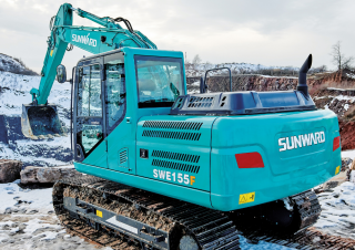 Excavadoras de orugas Sunward SWE155F