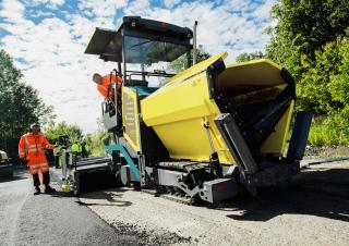 Extendedoras asfálticas sobre orugas Ammann AFT 400-3