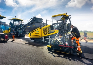 Extendedoras asfálticas sobre orugas Bomag BF 800 C 3 S 500