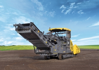 Extendedoras asfálticas sobre orugas Bomag BMF 2500 M