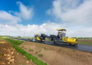 Extendedoras asfálticas sobre orugas Bomag BMF 2500 S FLEXMIX