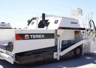 Extendedoras asfálticas sobre orugas Terex CR462