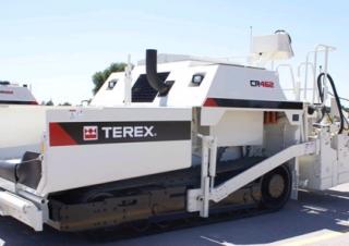 Extendedoras asfálticas sobre orugas Terex CR462