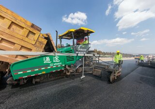 Extendedoras asfálticas sobre orugas Vögele SUPER 1880-3 L