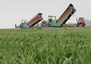 Extendedoras asfálticas sobre orugas Vögele SUPER 1880 L