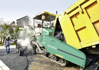 Extendedoras asfálticas sobre orugas Vögele SUPER 1900-3 L